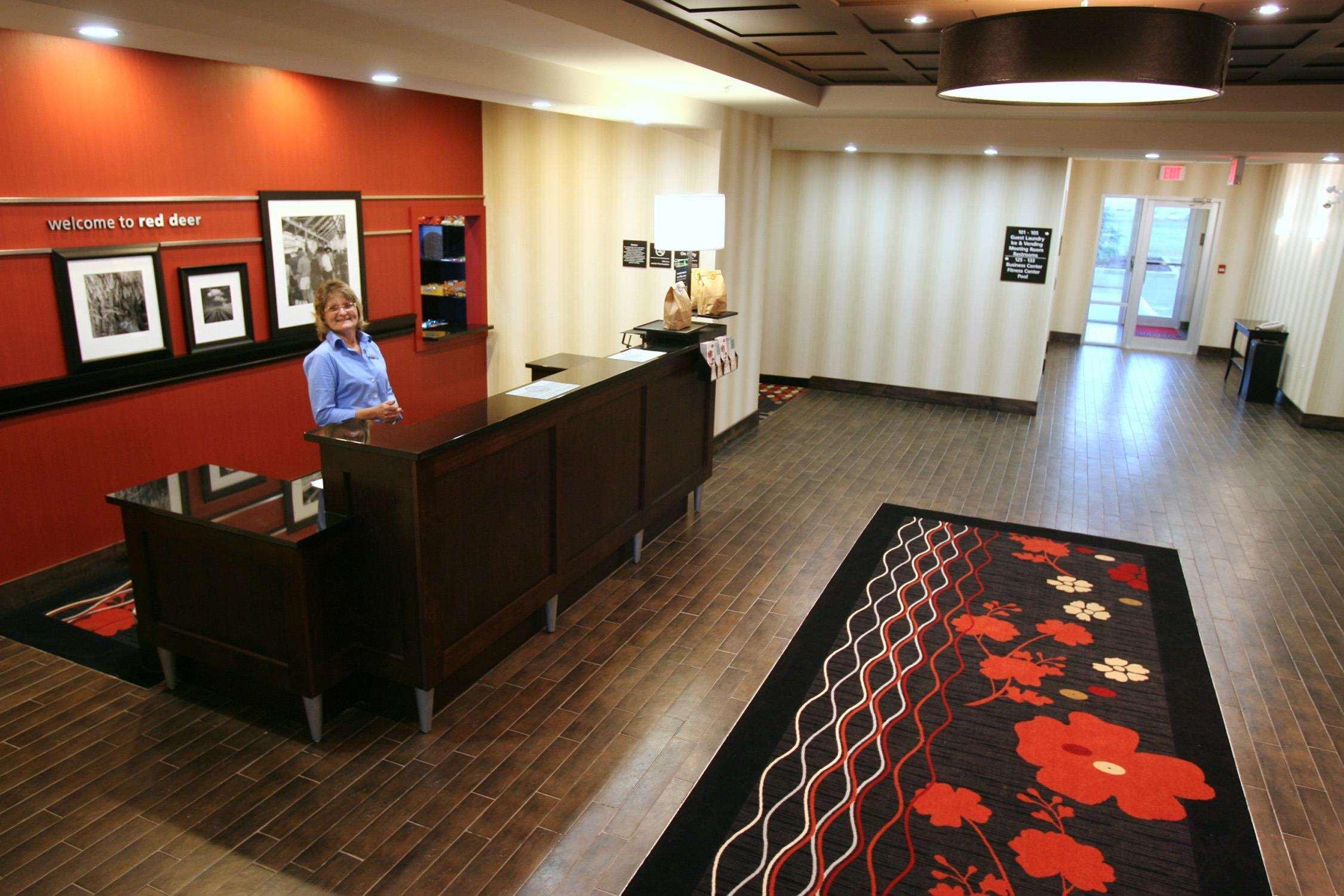 Hampton Inn & Suites Red Deer Penhold Інтер'єр фото